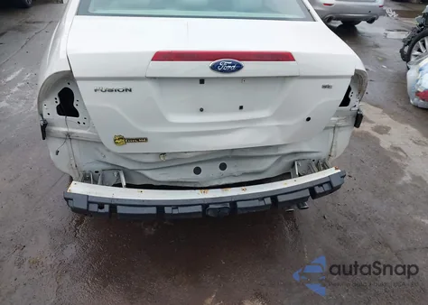 2011 Ford Fusion Se z USA, uszkodzony, nr VIN 3FAHP0HAXBR116097